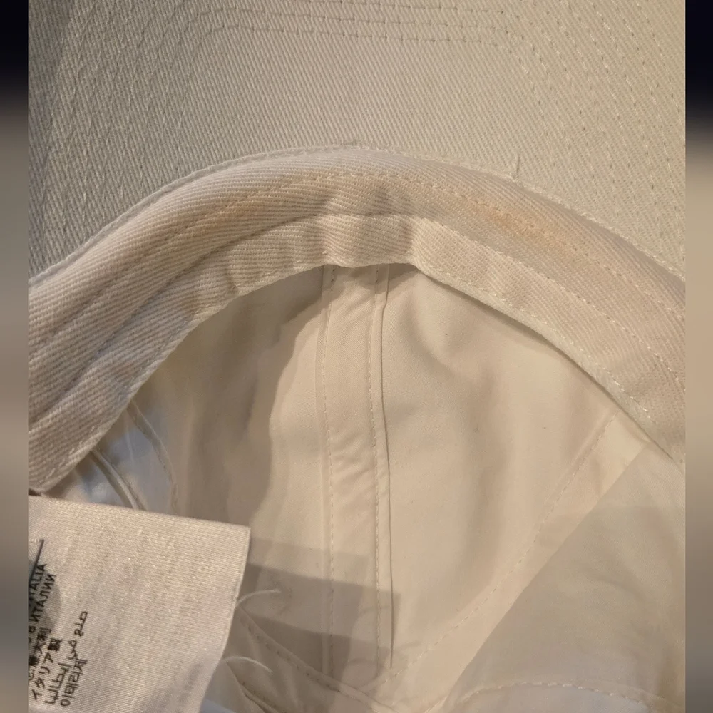 Balenciaga White Cap- Lower Price This Week Only - Picture 6 of 7
